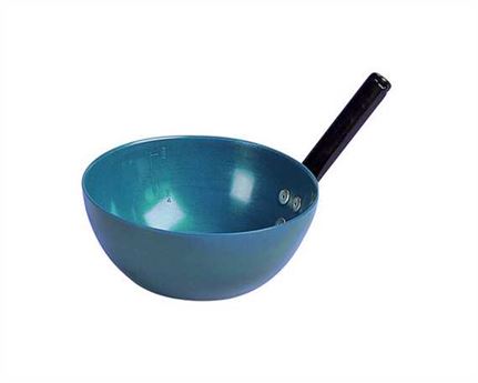 STUBBS PLASTIC FEED SCOOP BLUE
